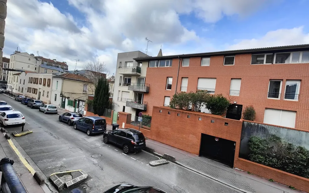 Välivaade - Modernised 2-Bed Flat in Saint-Ouen Centre