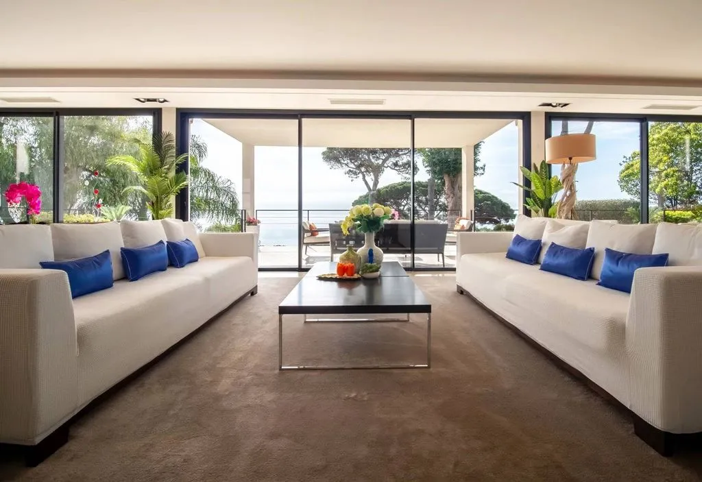 Séjour - Villa Contemporaine avec Vue Mer à Cannes