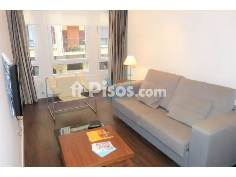 Elutuba - Apartment with Balcony in Gros
