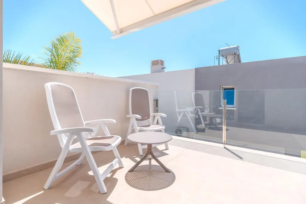 Terrass - Luxury Villa with Pool in Playa Paraiso