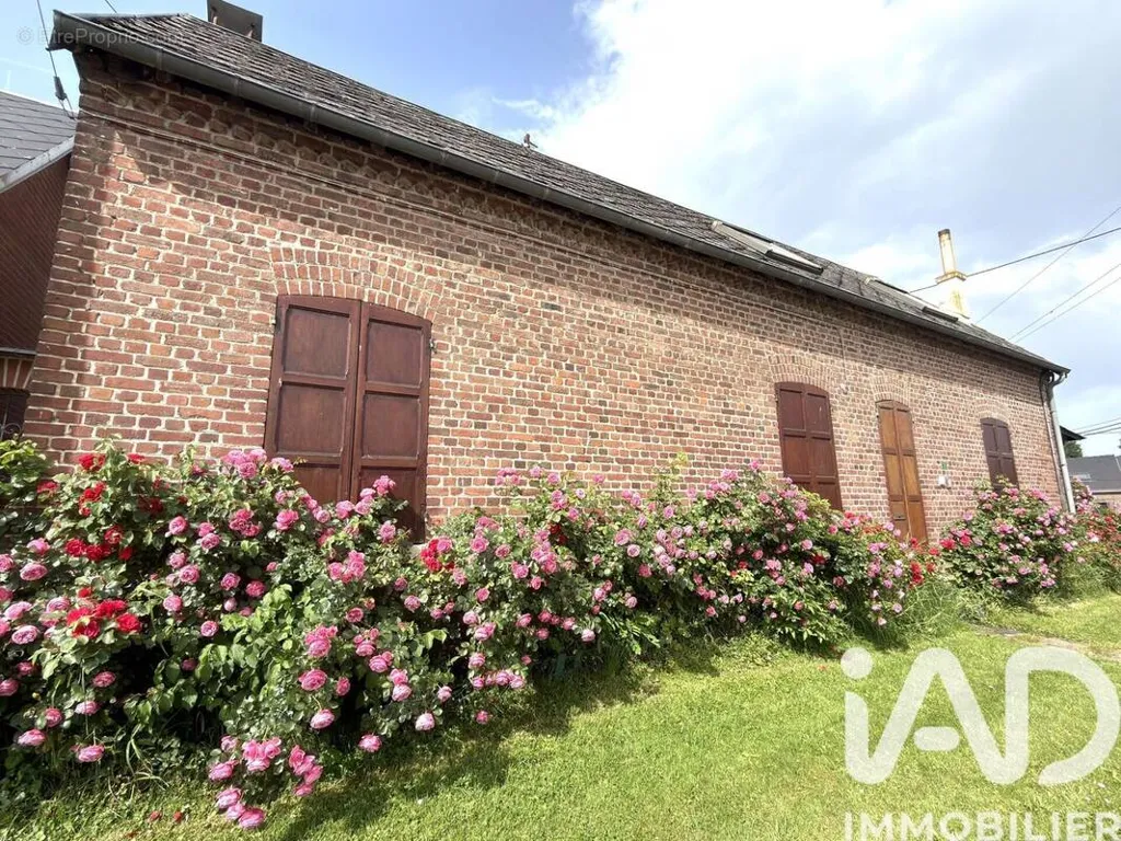 Maison à Rénover avec Jardin à Feuillères