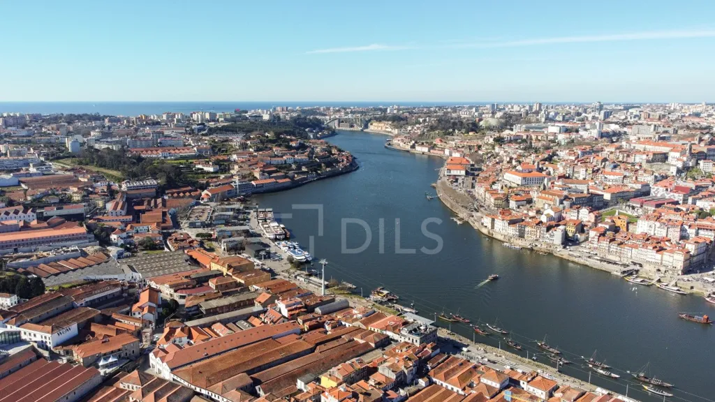 Õhuvaade - Contemporary Apartment with Balcony in Requesende, Porto