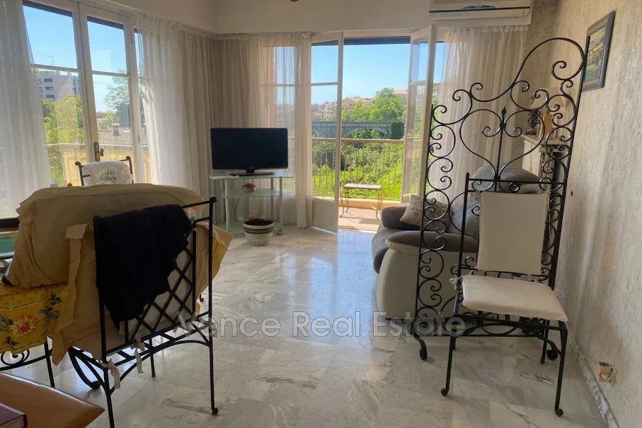 Séjour - Appartement avec Terrasse et Vue sur Vence