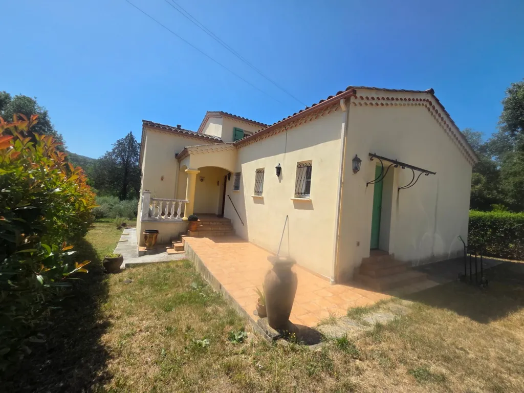 Välivaade - Charming Villa with Terrace in Cendras