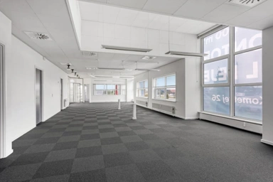 Bureau - Office Space with Parking on Kometvej, Rødekro