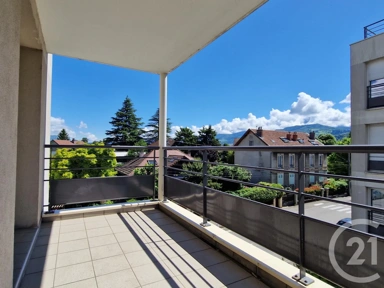 Rõdu - Modern Apartment with Balcony in Grenoble