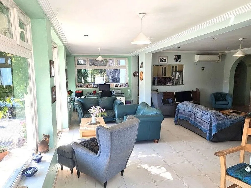 Living Room - Rustic House with Pool in Lucena del Puerto