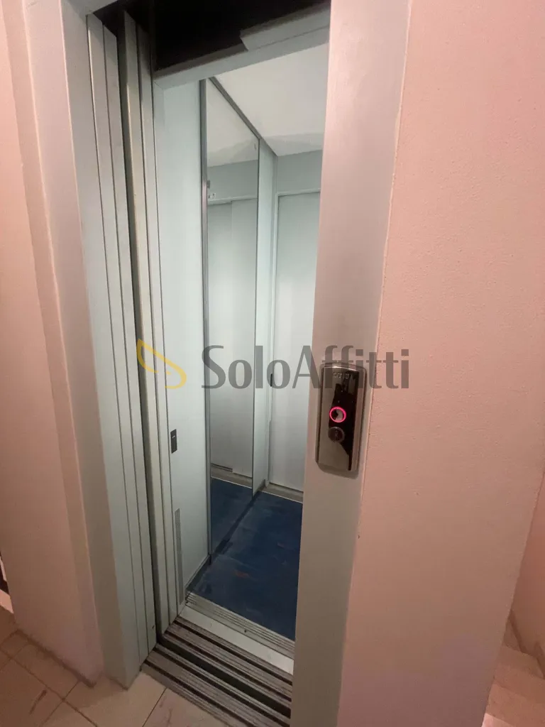 Entrée - Furnished Flat with Balcony in Centro Storico