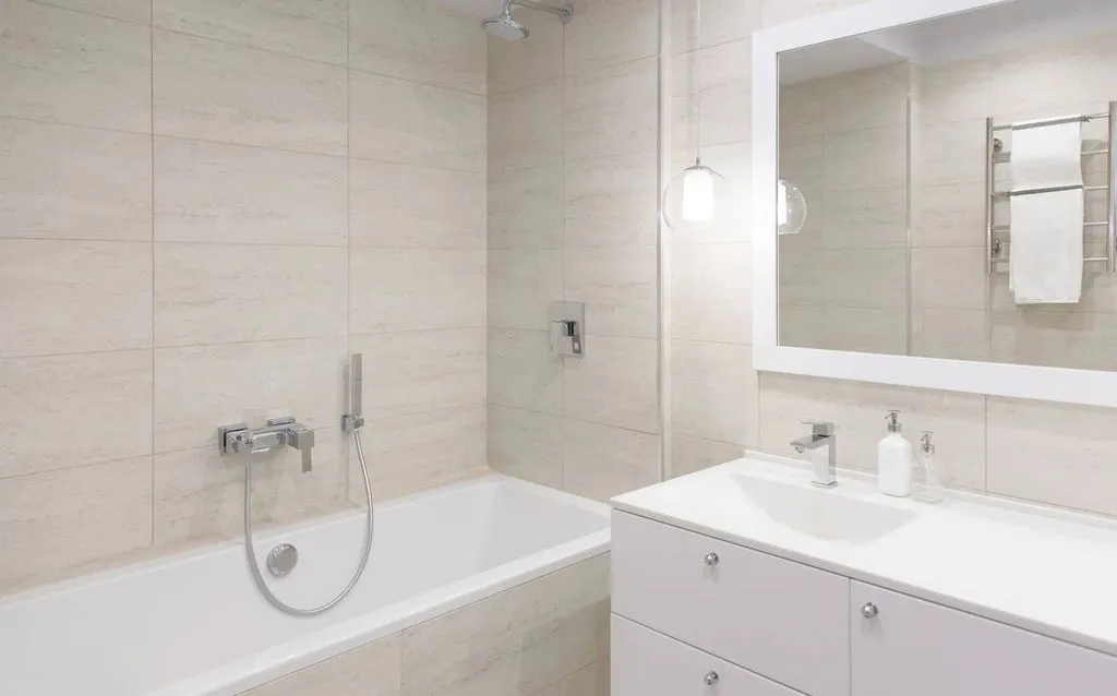 Vannitoad - Luxury Flat with Balcony in Sucy-en-Brie