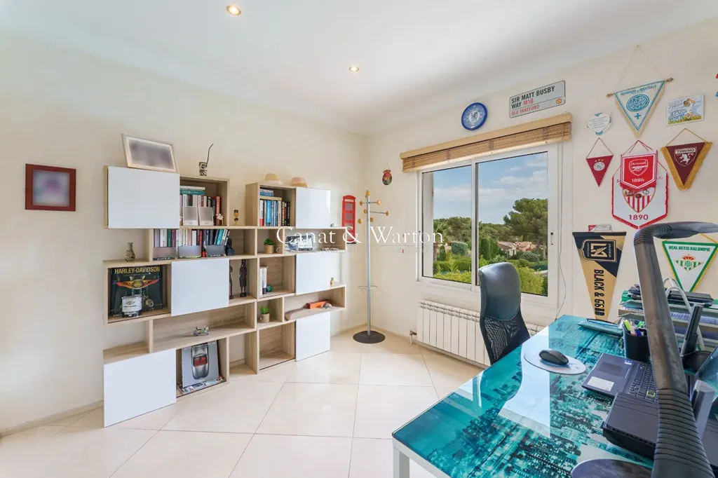 Kabinet - Renovated Villa with Pool in Boulouris