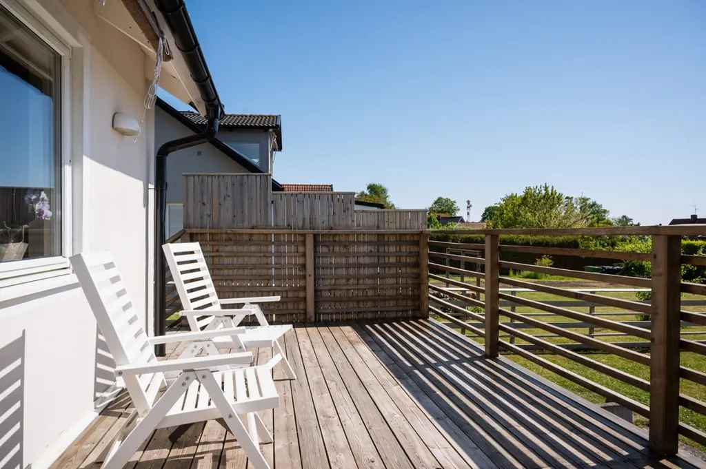 Balcon - Three-Storey Villa with Garden in Glumslöv