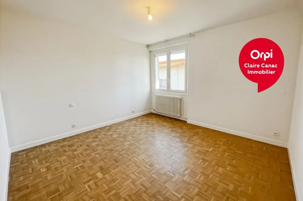 Rooms - Charming 3-Piece House with Terrace in Castres