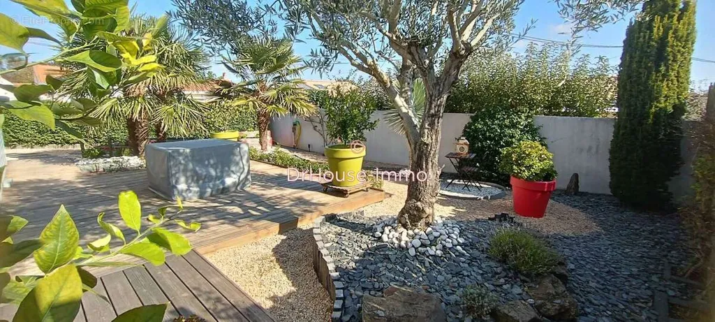 Jardin - Maison avec Piscine et Jardin à Pornic
