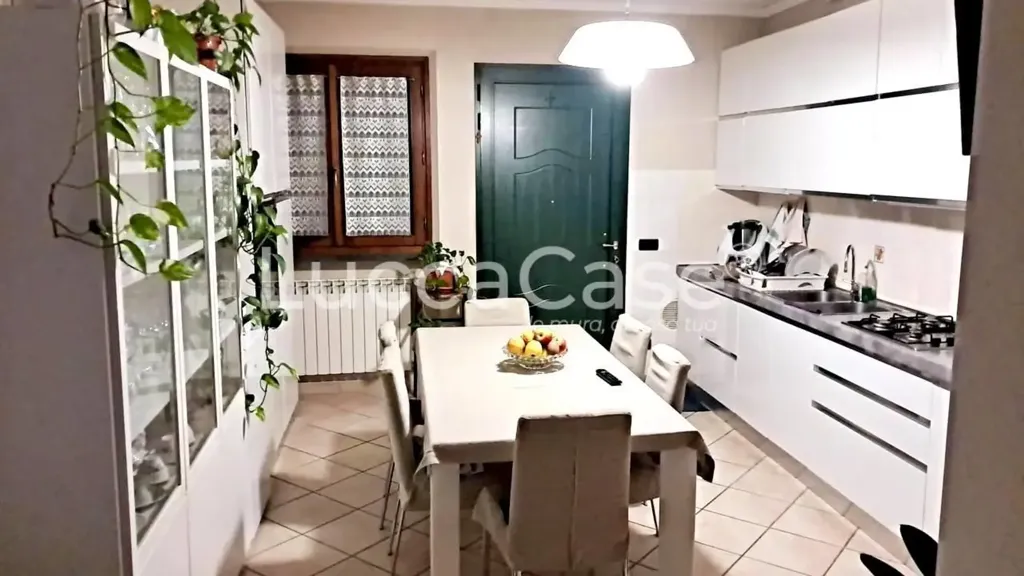Cuisine - Villa with Garden and Terrace in Lucca