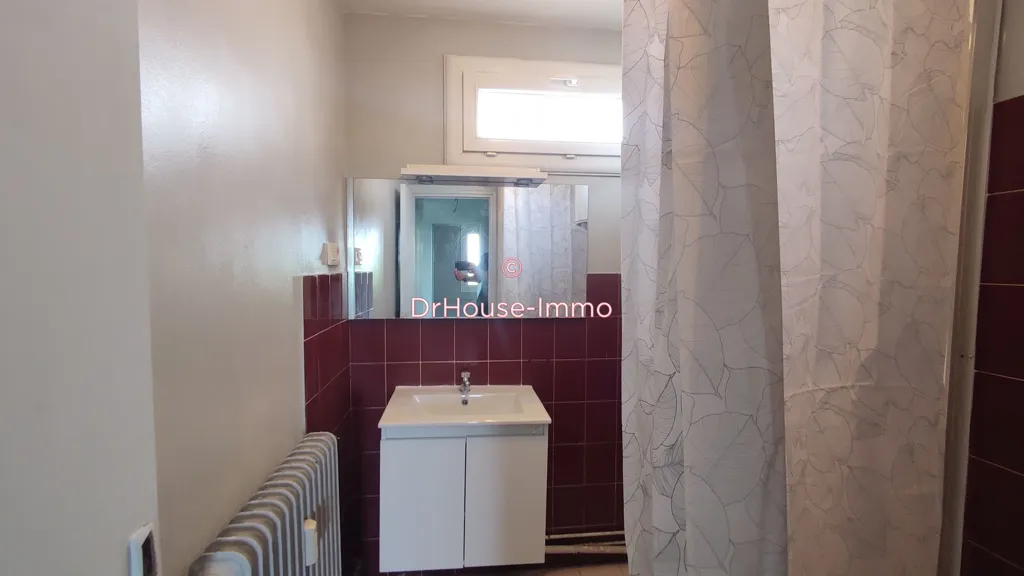 Salles de bain - Appartement avec Balcons en Centre-Ville