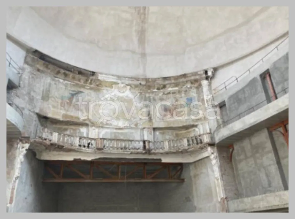 Pièces - Auctioned Apartment with Balcony in Codogno