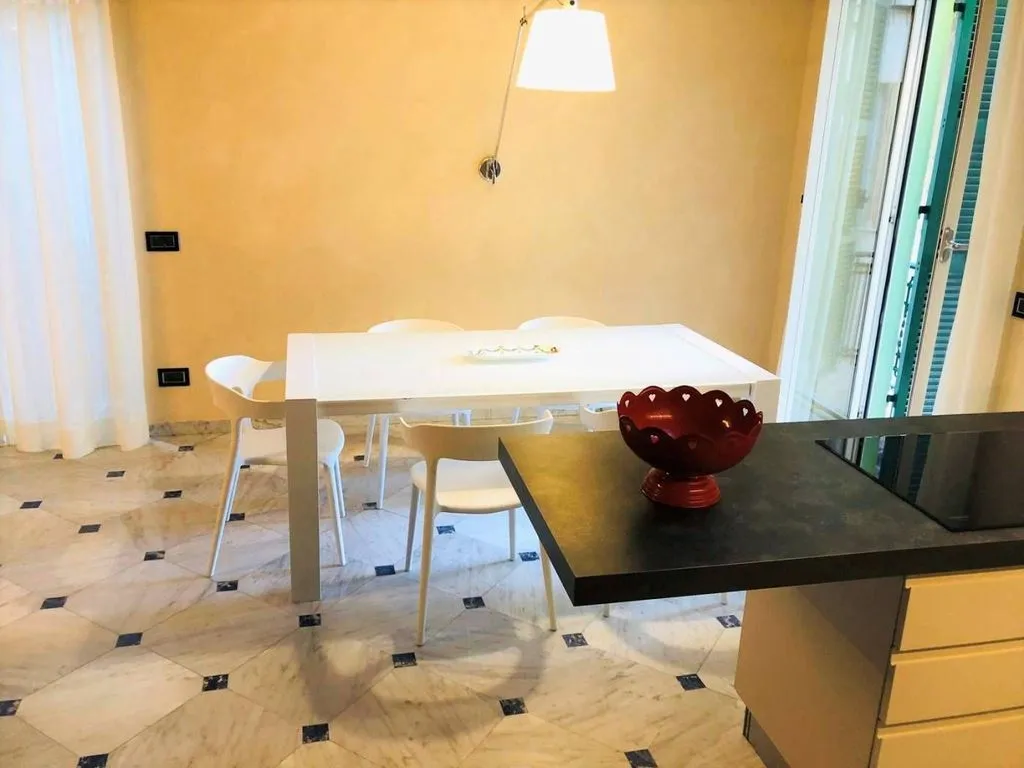 Salle à manger - Luxury Flat with Sea View in Alassio