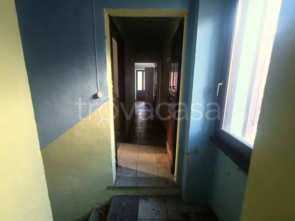 Entrée - Rustic Villa to Renovate in Roccavione