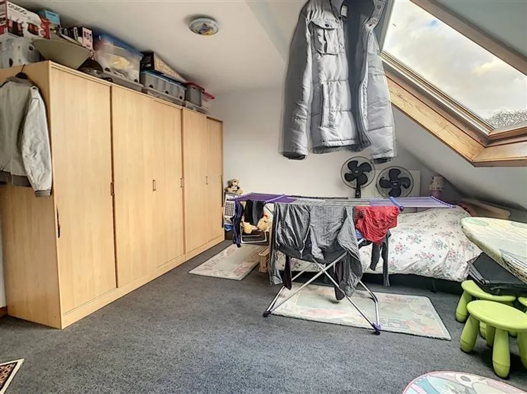 Chambres - Triplex avec Carport au Centre de Tessenderlo