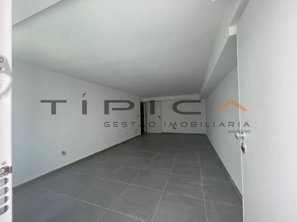 Garage - Luxury Villa with Pool in Murches, Cascais