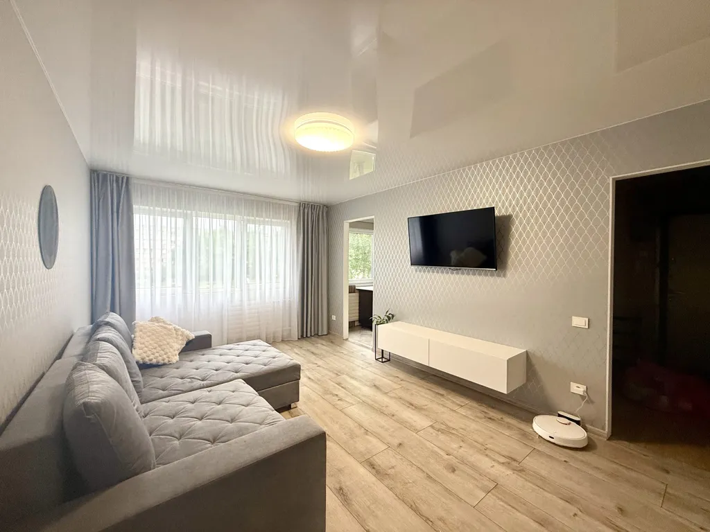 Soggiorno - Modernised 2-Bedroom Flat with Garden Access