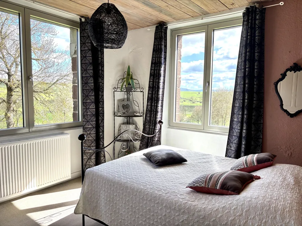 Magamistoad - Holiday Cottages with Pool in Haute-Loire