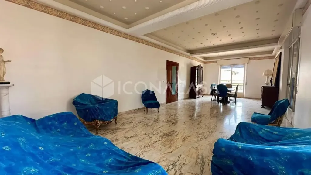 Living Room - Spacious Apartment with Balconies in Reggio Calabria