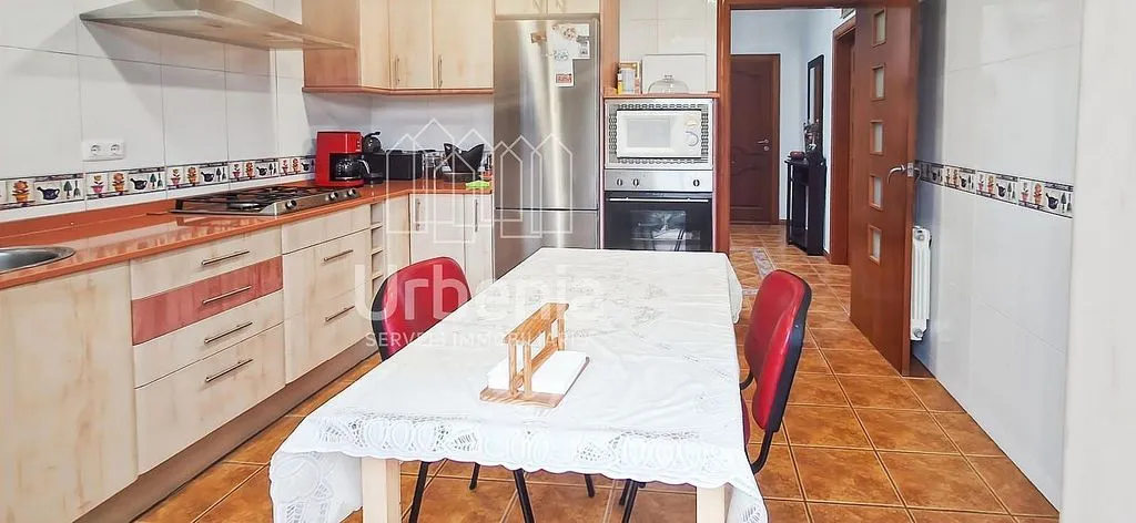 Köök - 5-Bedroom House with Pool in Niàgara Parc