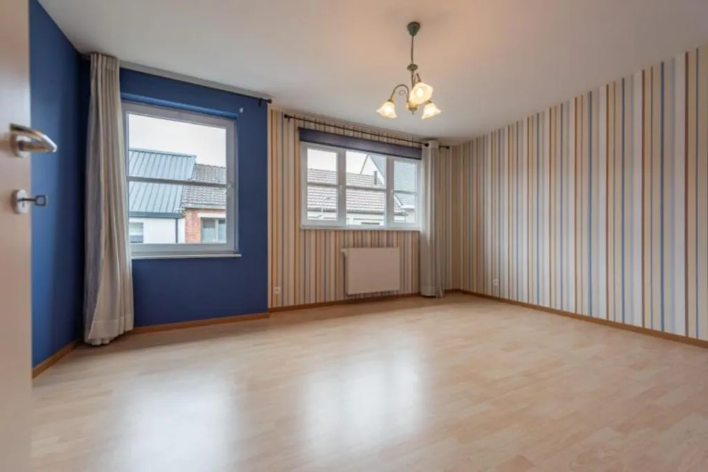 Magamistoad - Spacious House with Terrace in Zele