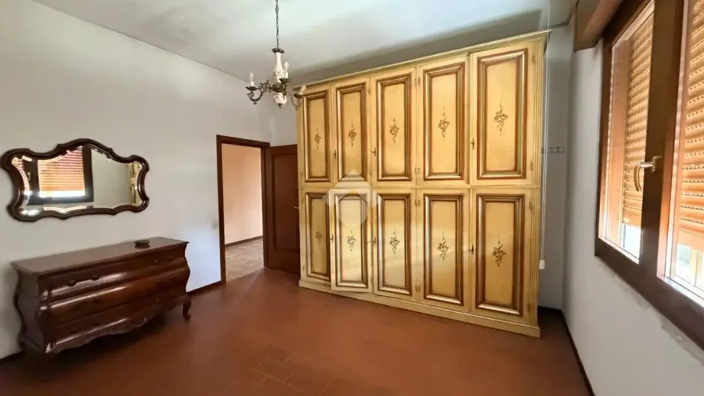 4-room house in IT