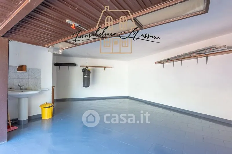 Garaaž - Spacious Apartment with Terraces in Arcola