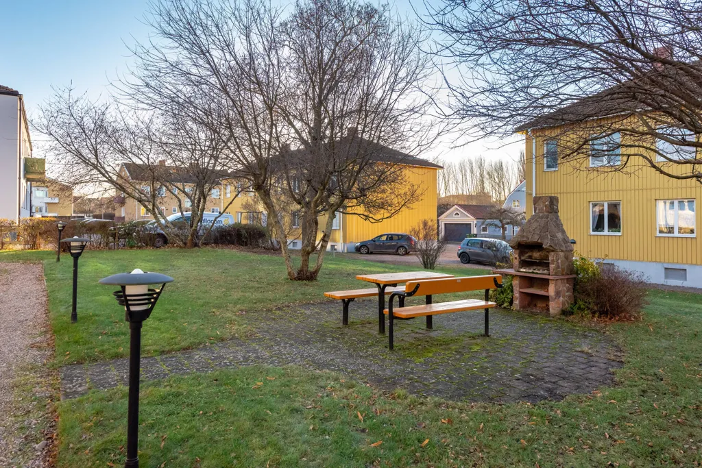 Aed - Efficient One-Bedroom Apartment in Linköping