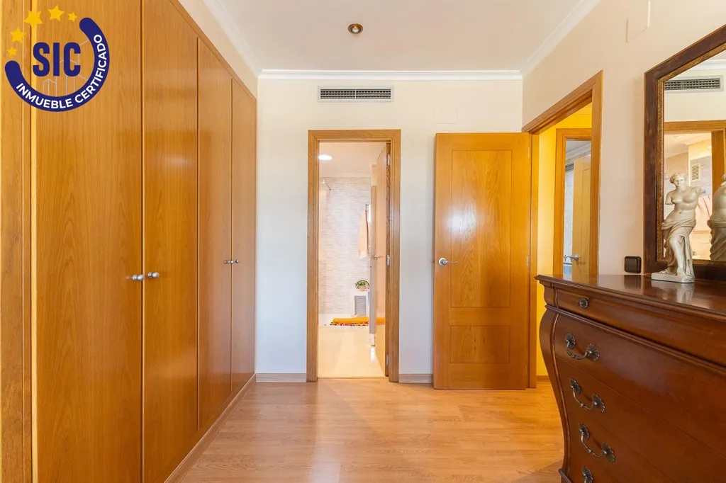 Toad - Premium Penthouse with Pool in Mislata