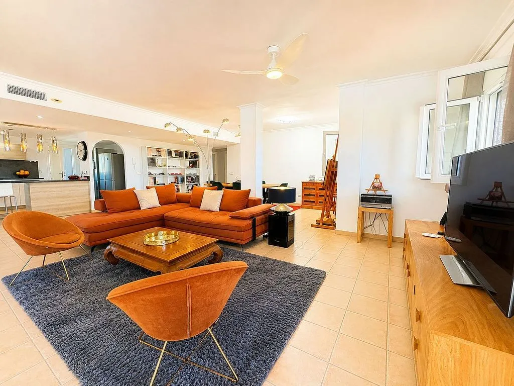 Elutuba - Duplex with Pool and Terrace in Altaona Golf
