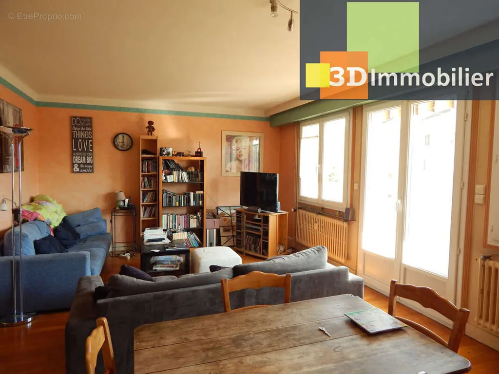 Séjour - Appartement T4 avec Balcon à Lons-le-Saunier