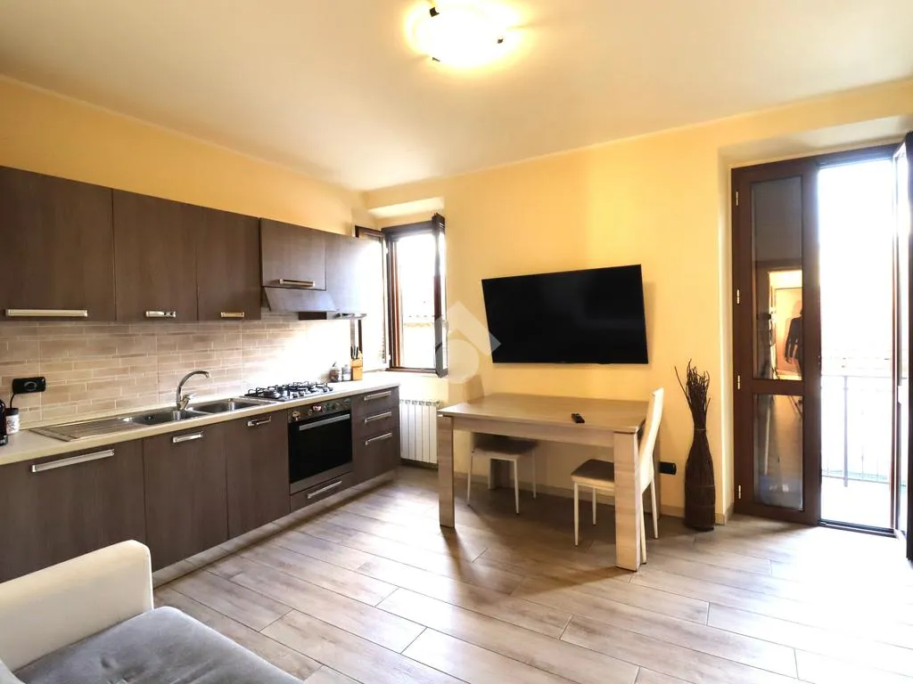 Elutuba - Rearranged Flat with Balcony in Campomicciolo
