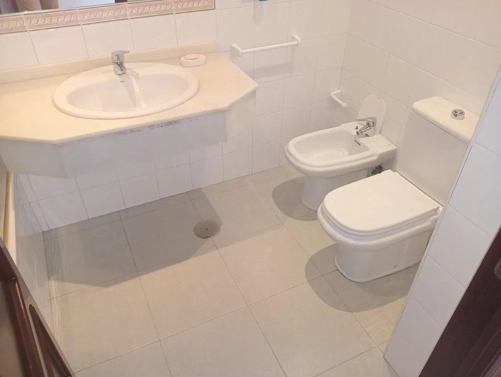 Salles de bain - Spacious Apartment with Terrace in La Florida
