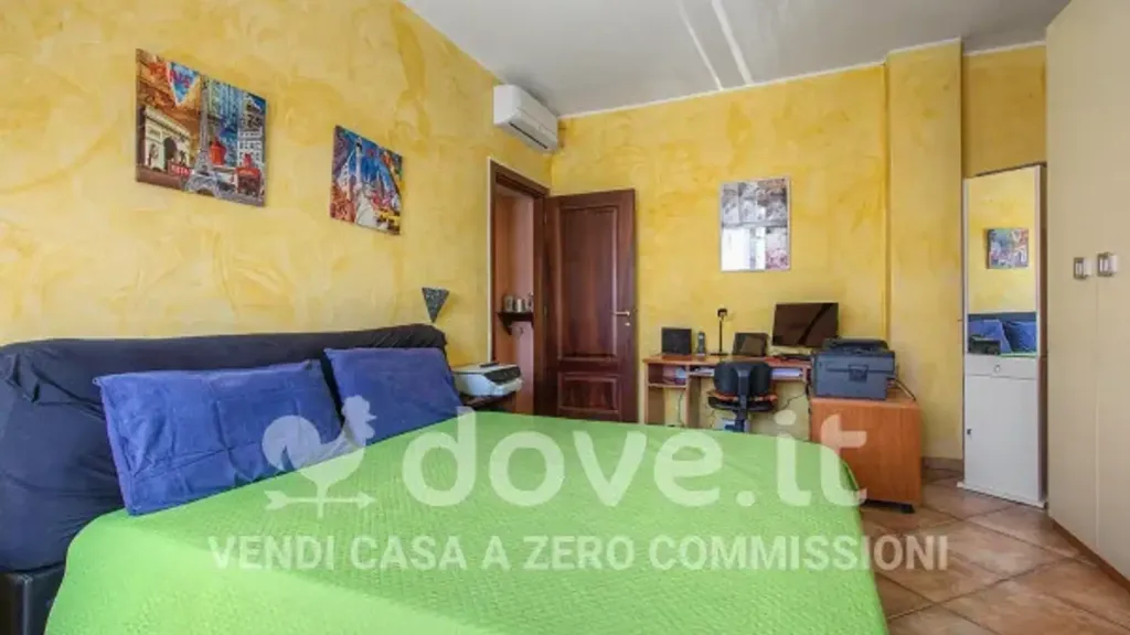 Magamistoad - Rusticated Flat with Balcony in Limbiate