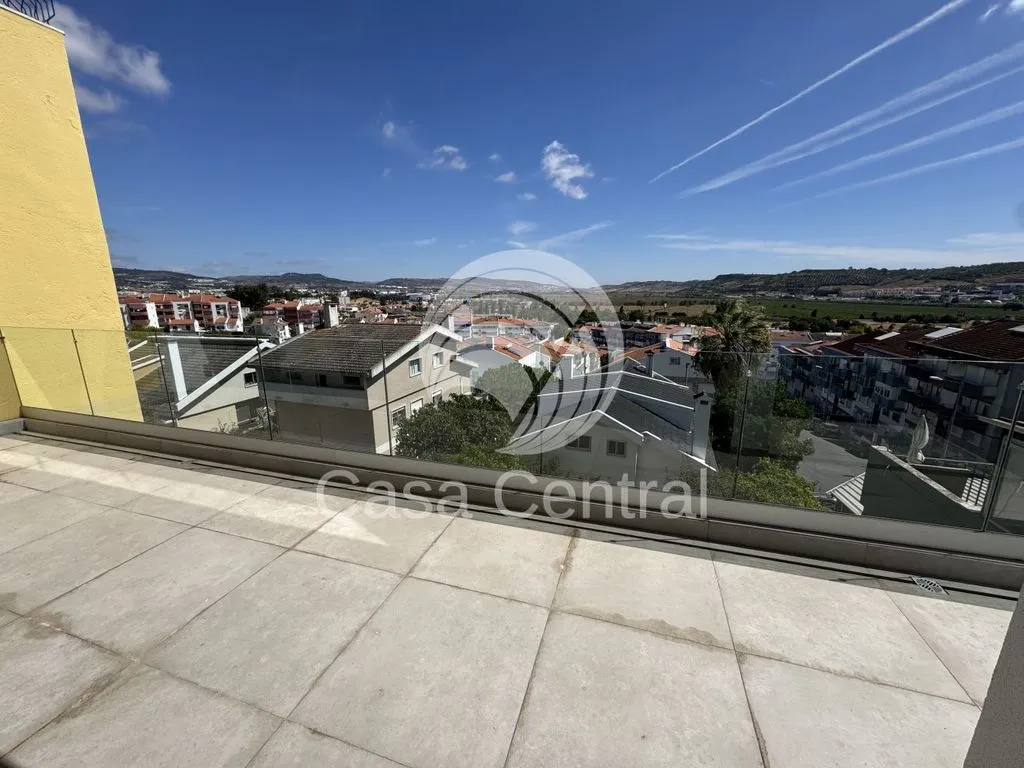 Rõdu - Luxury House with Pool in Loures