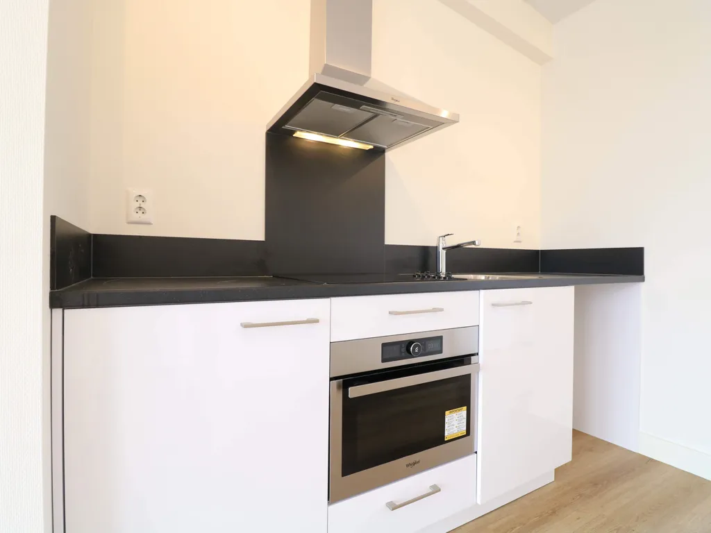 Cuisine - Studio with Terrace in Den Haag Centre