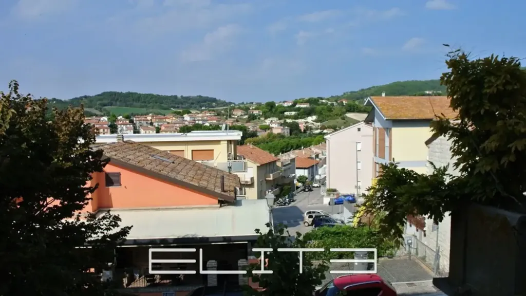 Välivaade - Bifamiliare with Panoramic Terraces in Sirolo