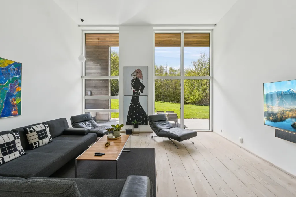Séjour - Modern House with Stringent Architecture in Stouby