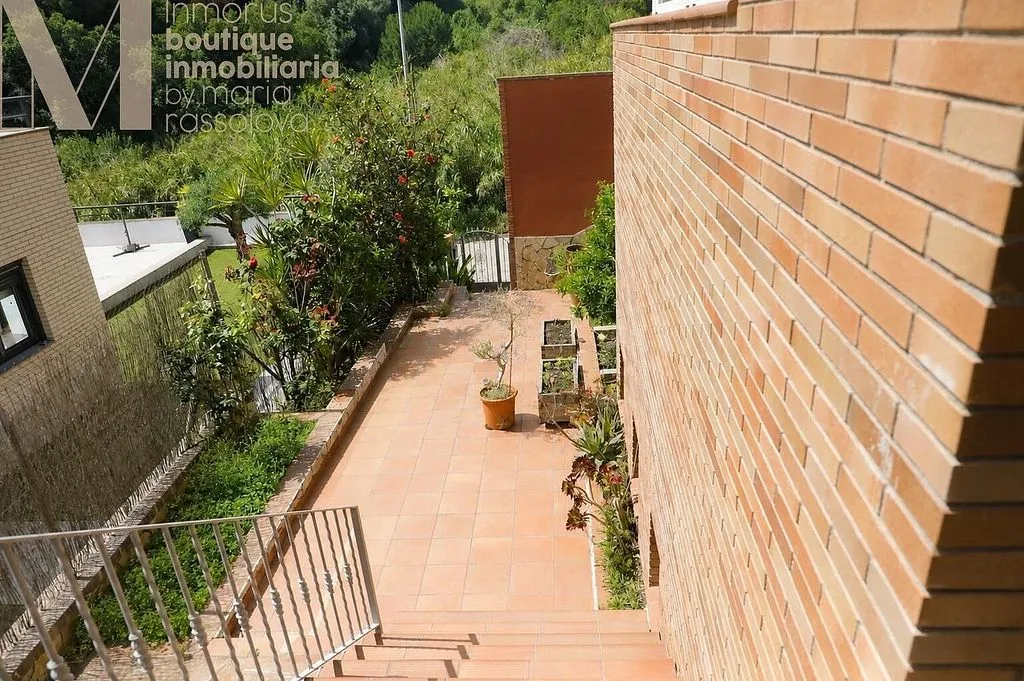 Terrass - Chalet with Sea View and Pool in Calella