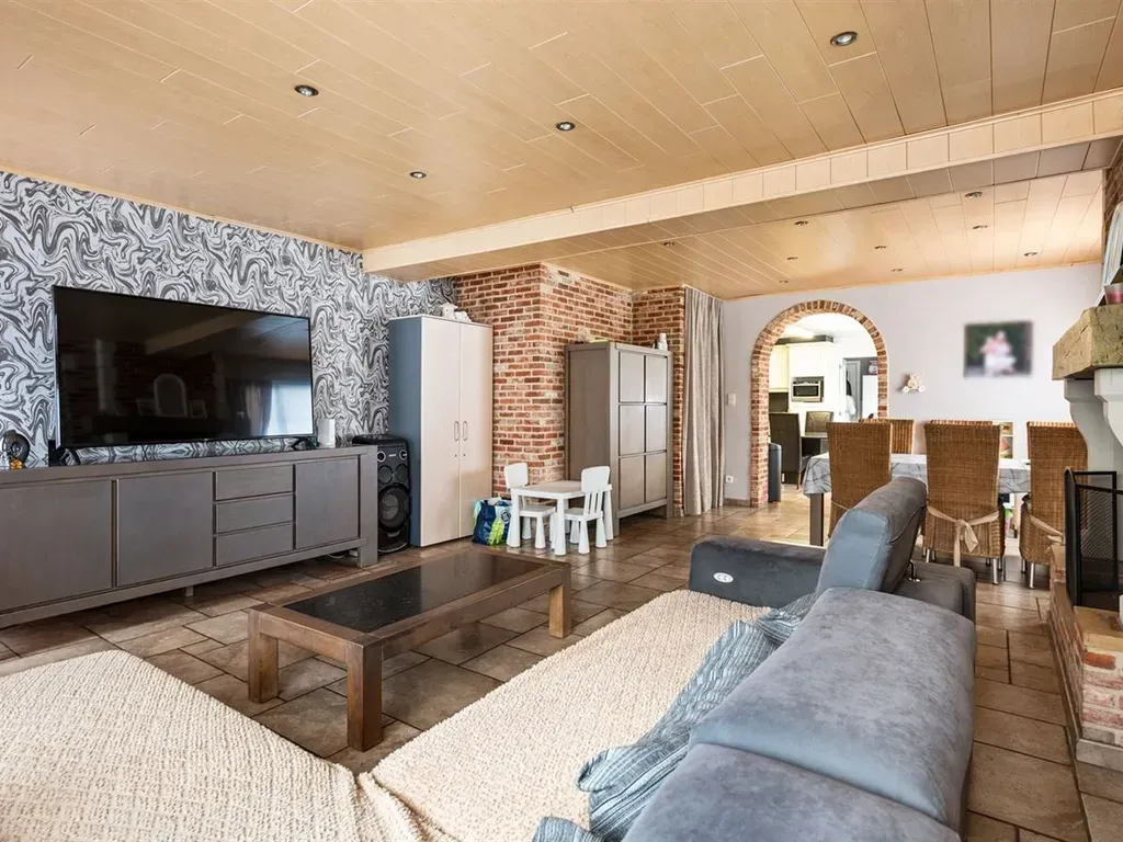 Séjour - Maison Rénovée avec 3 Paardenstallen à Rijkevorsel