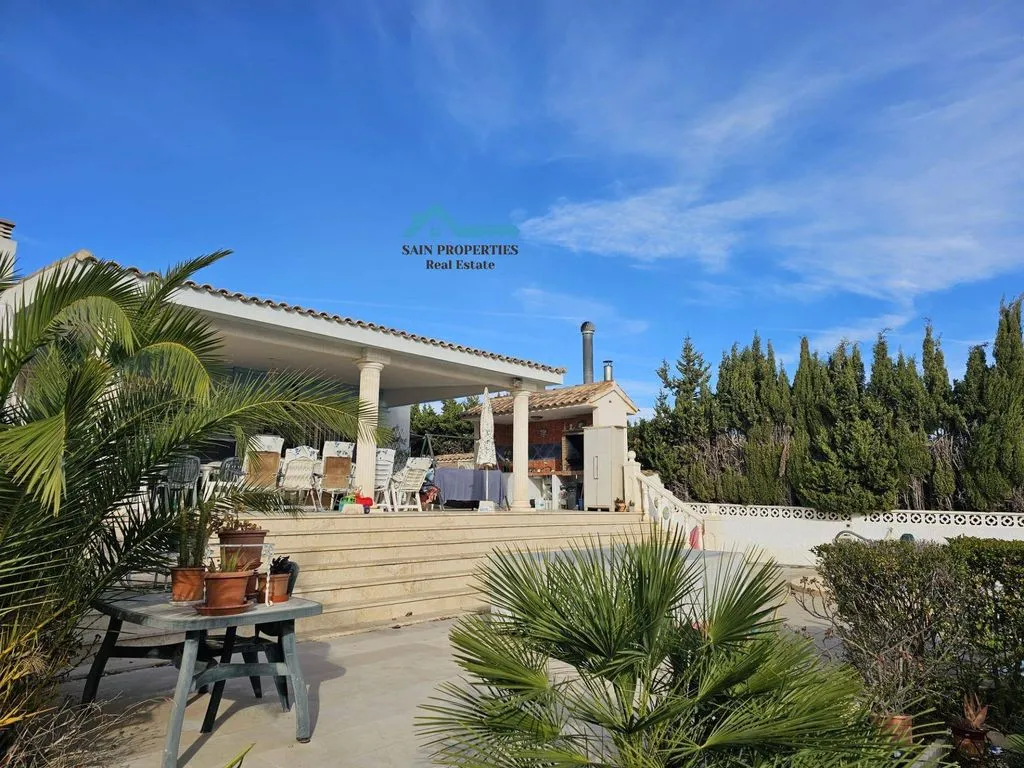 Terrass - Luxury Villa with Pool in Colonia Escandinavia