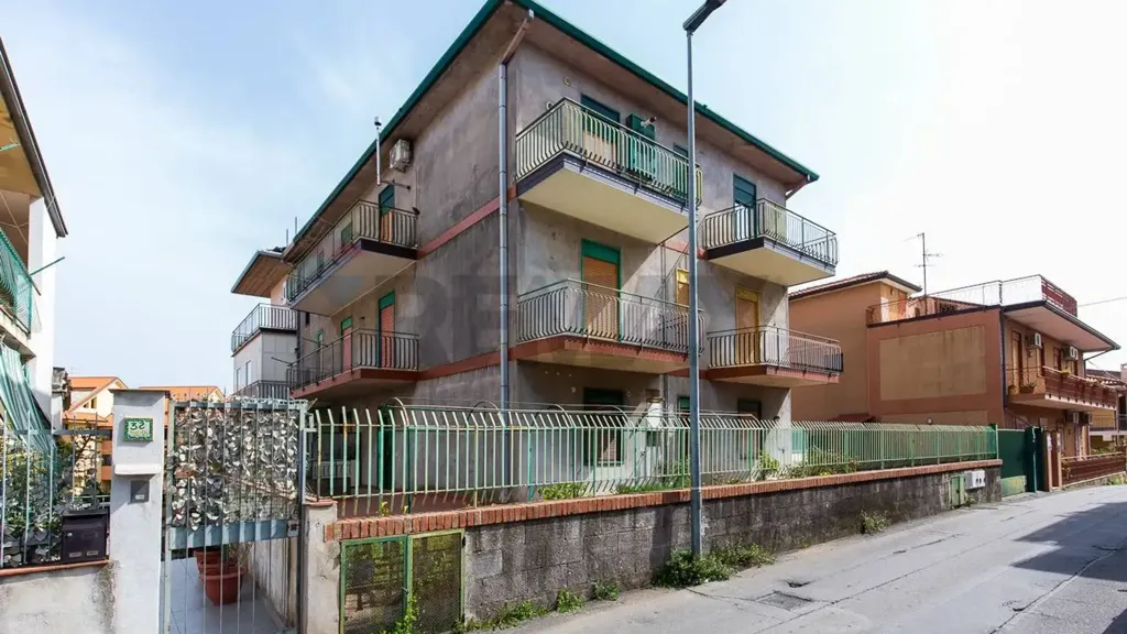 Esterno - Spacious Apartment with Terrace in Mascalucia