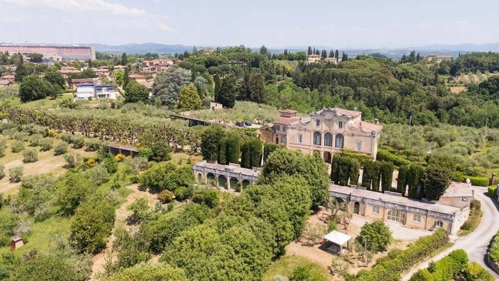 Õhuvaade - Baroque Villa with Private Garden in Siena