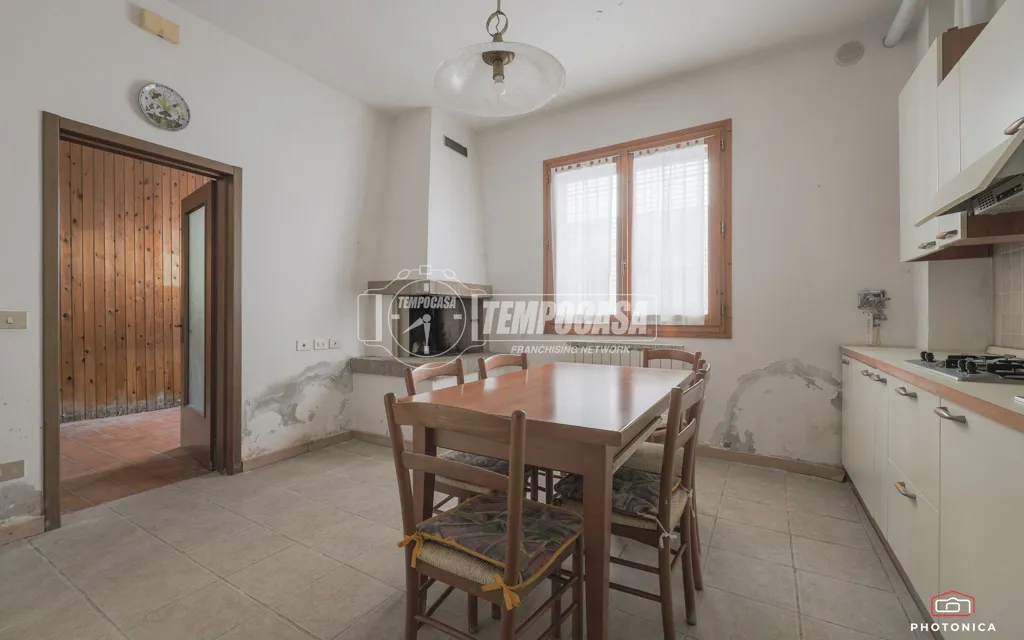 Salle à manger - Detached Terraced House to Renovate in Bagnara di Romagna