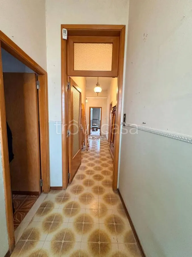 Hallway - Completely Refined Bifamiliar in Central Ferrara