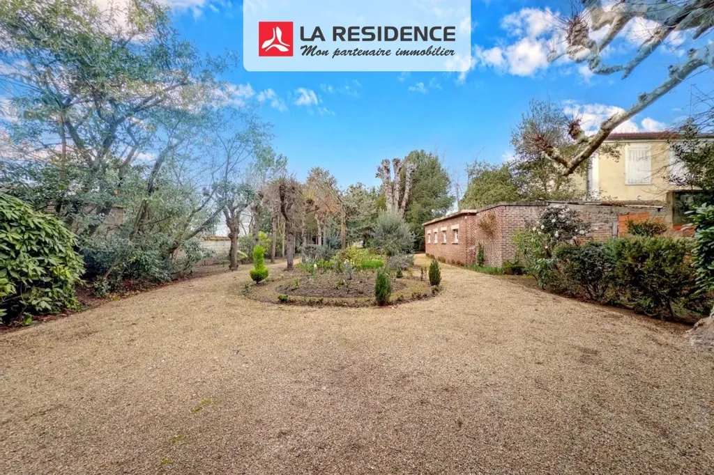Aed - Character House with Garden in Chatou